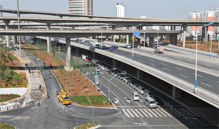 濟南北園大街道路及環境建設工程及濟南BRT1號線站臺工程